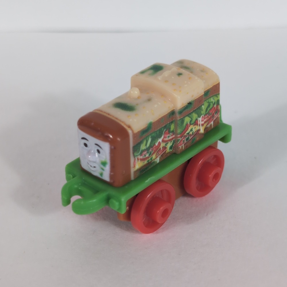 Thomas and Friends Minis Diesel Sandwich Train Toy FYY92
